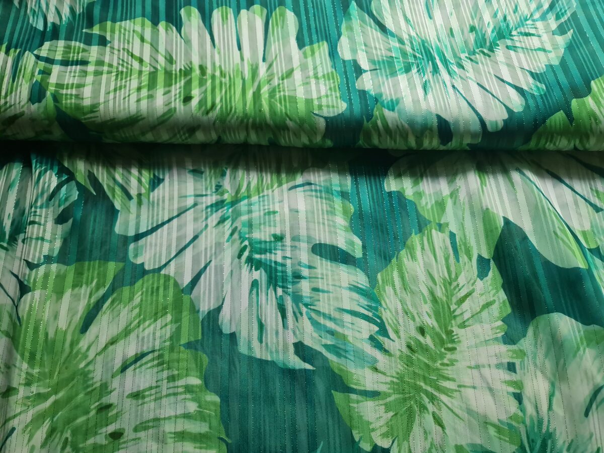 Šifons, ar sudraba diegu, zaļas palmas lapas 