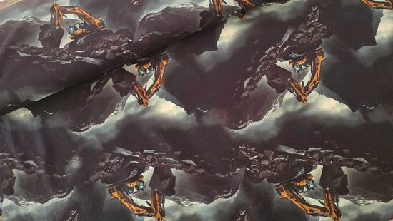 Ekskavators uz melna fona, kokvilnas cilpiņtrikotāža 