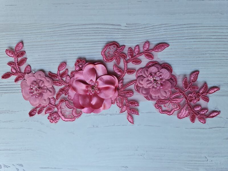 3D embroidered appliqué, pinky, no linen