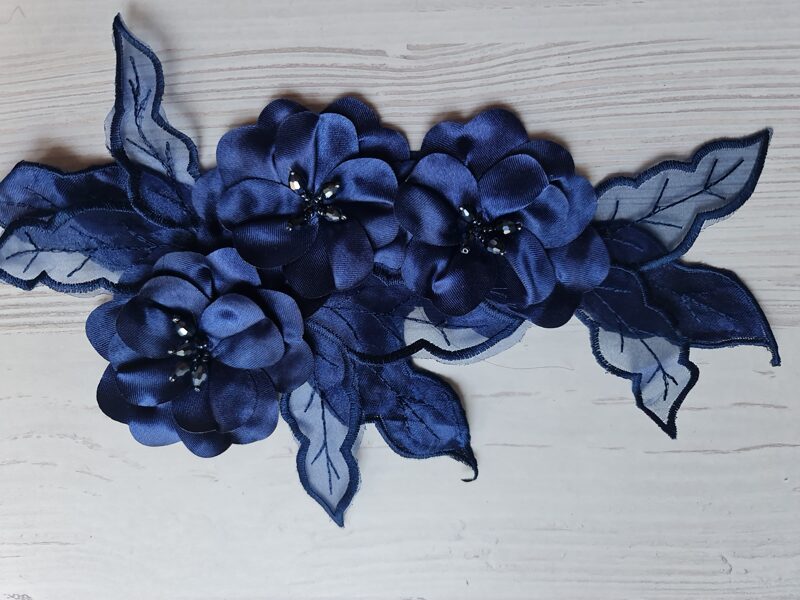 3D embroidered appliqué, dark blue, line